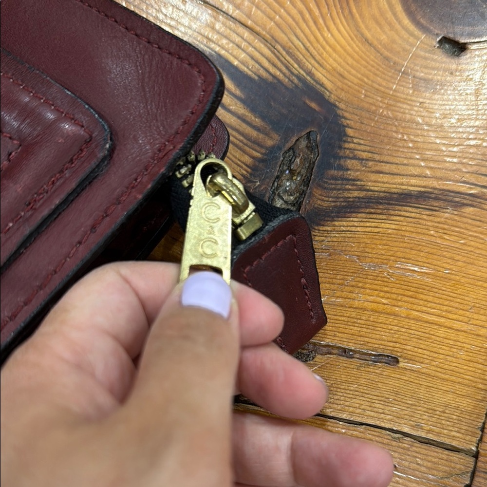 C & C Leather Burgundy Briefcase with Classic Design - Picture 2 of 12